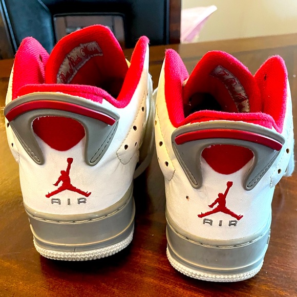 retro 6 jordans size 7